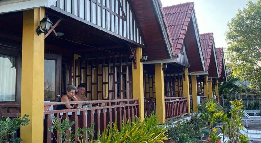 唐德特黄金酒店 Muang Không 外观 照片