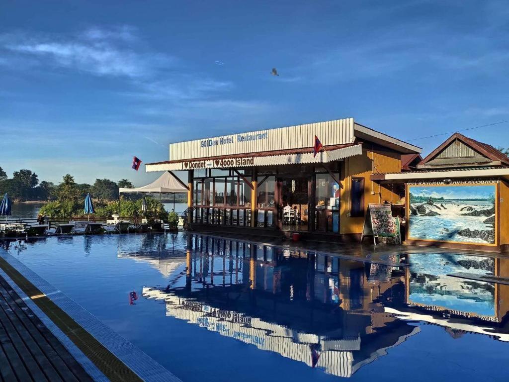 唐德特黄金酒店 Muang Không 外观 照片