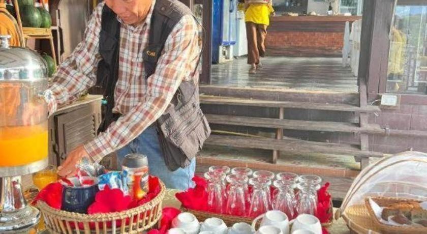 唐德特黄金酒店 Muang Không 外观 照片