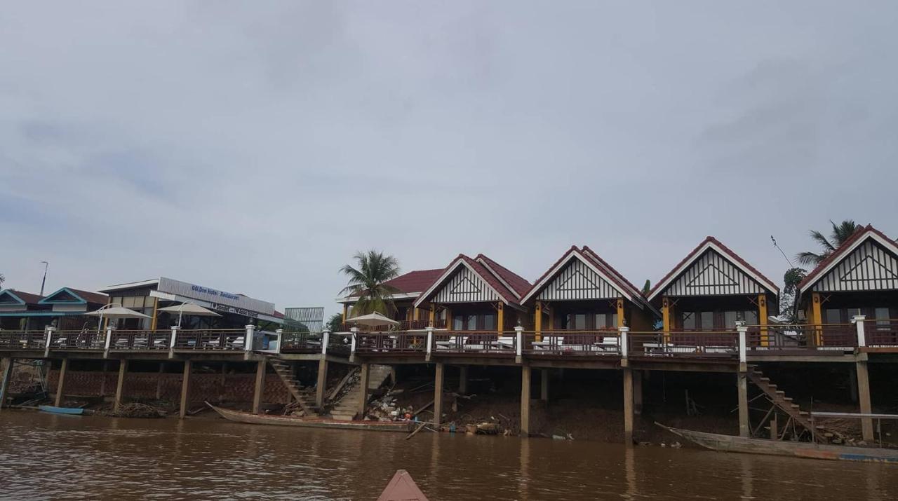 唐德特黄金酒店 Muang Không 外观 照片